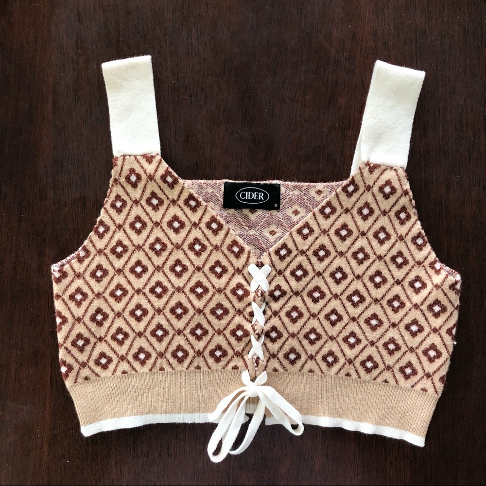 Cider Follow Me Flower Tank Crop Top Size S